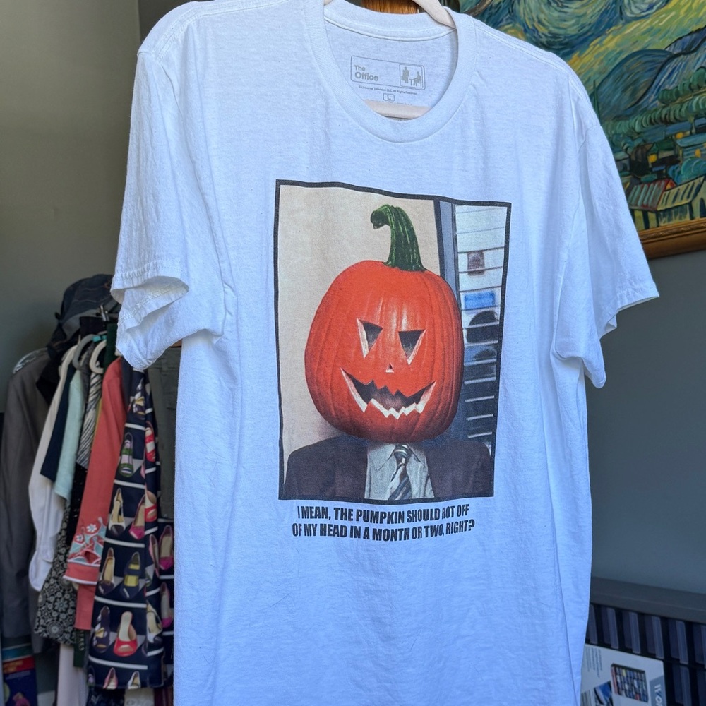 Halloween Size L Graphic T-Shirt from The Office